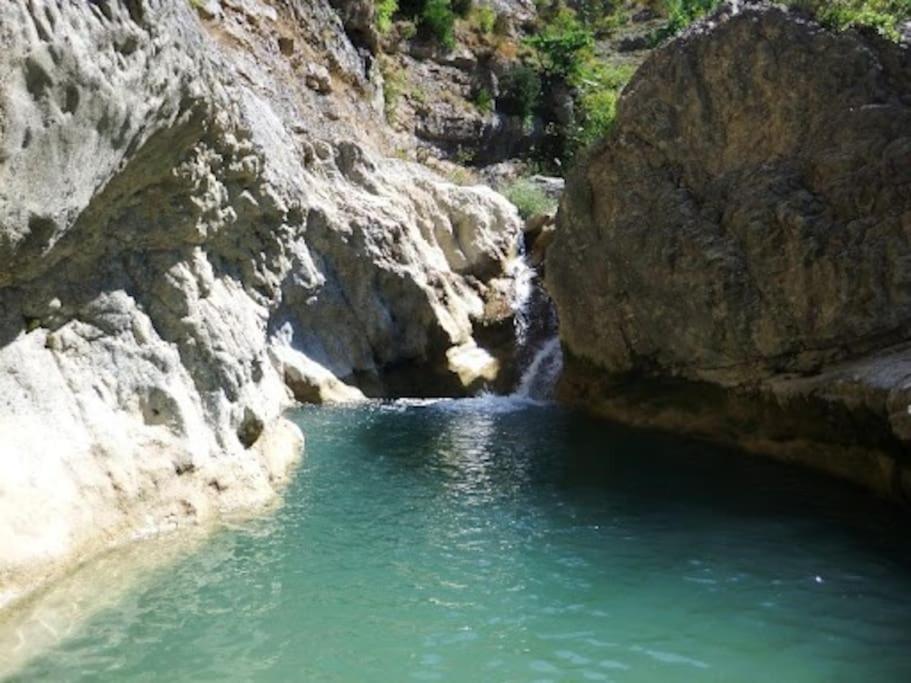 Montclar-sur-Gervanne Gite Le Chaudron 1 A 7Pers Avec Piscineヴィラ エクステリア 写真